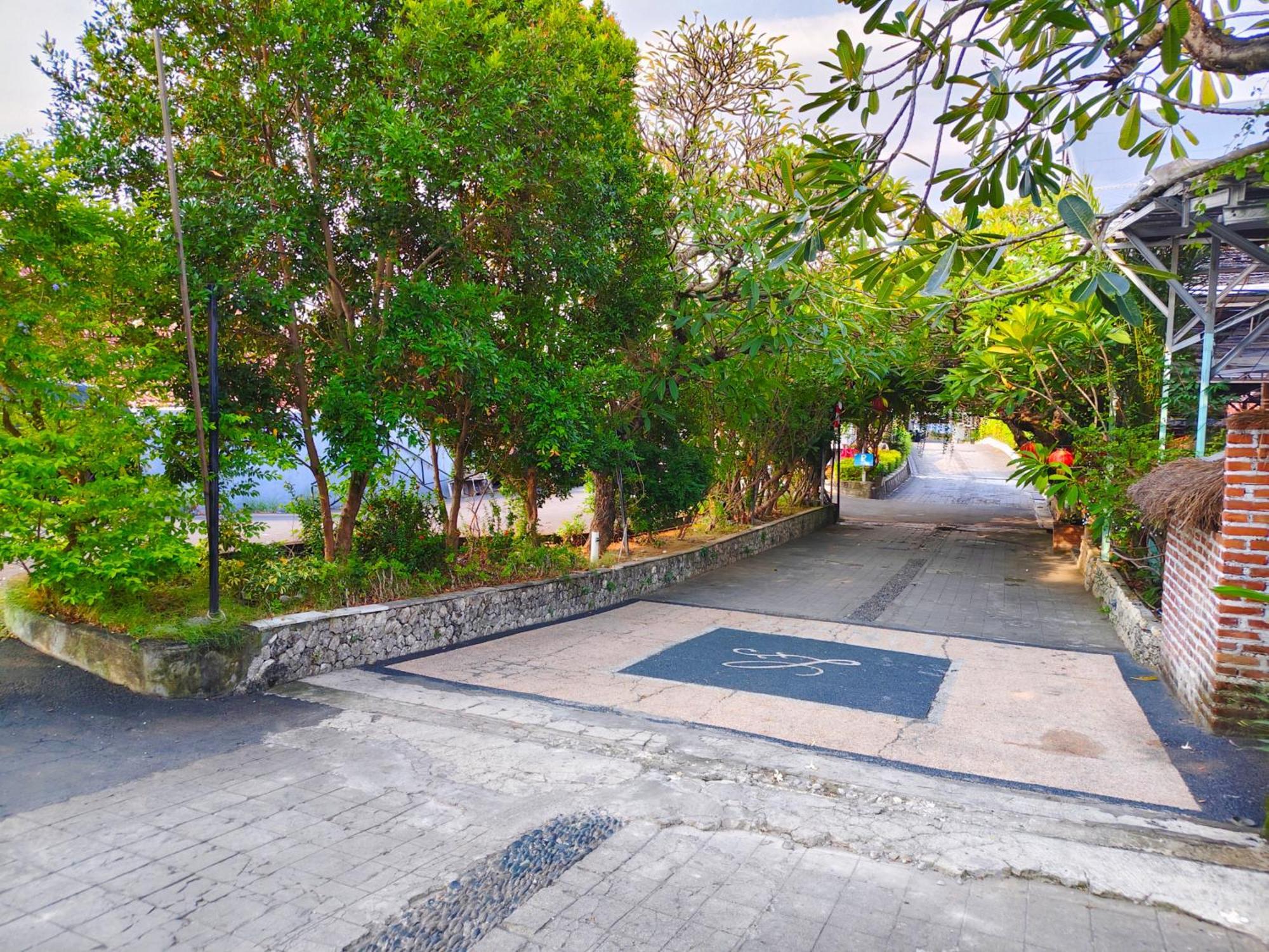 Private Pool Villas Kuta  Exterior photo